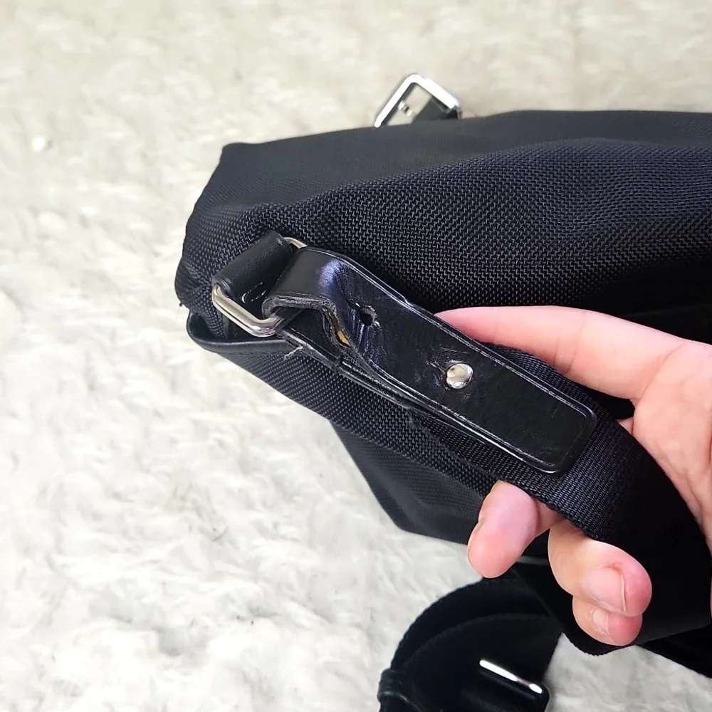 Tumi fold over nylon/leather messenger bag briefcase carryall black